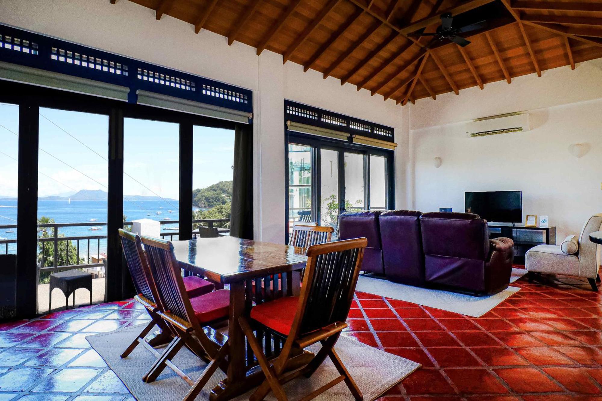 Out Of The Blue Resort Puerto Galera Habitación foto