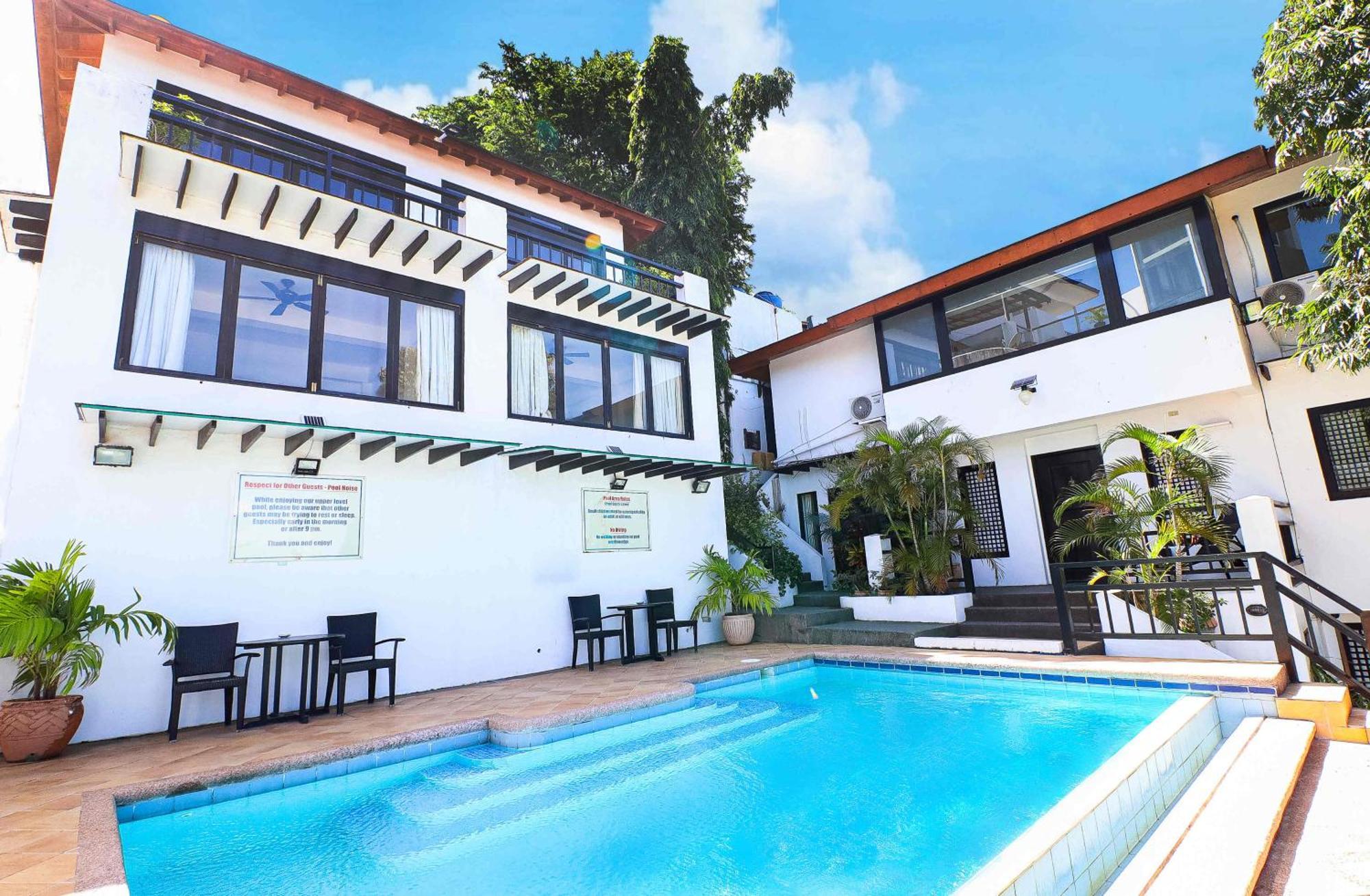 Out Of The Blue Resort Puerto Galera Exterior foto